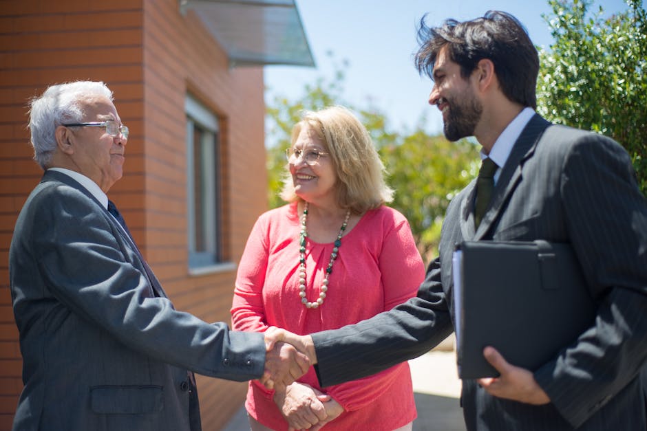Businessman Agent Meeting - Image 3